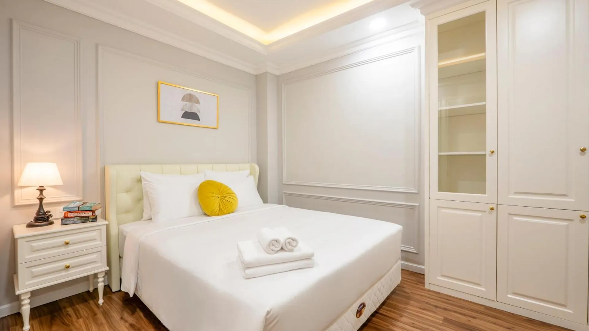 Apartment Level Hotel Sai Gon - By Bay Luxury Ho Chi Minh City
