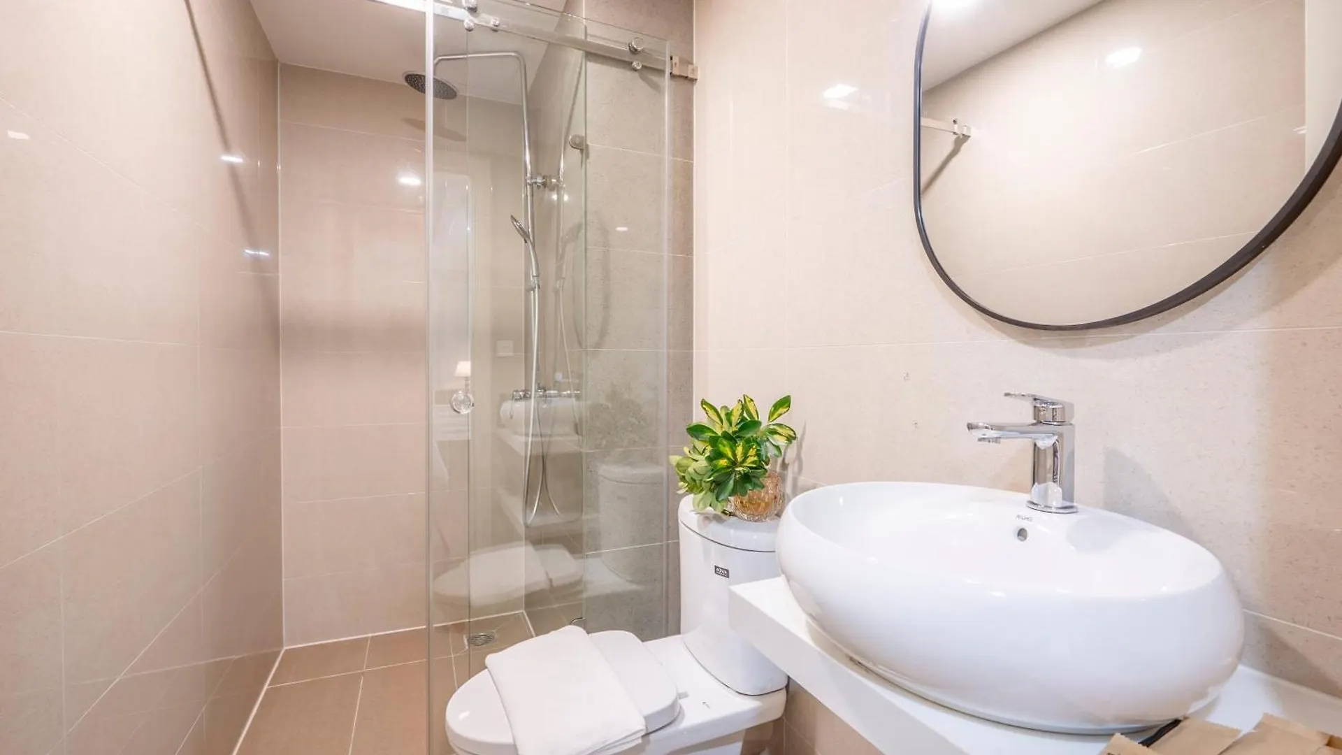 Level Hotel Sai Gon - By Bay Luxury Ho Chi Minh City 0*,  Vietnam